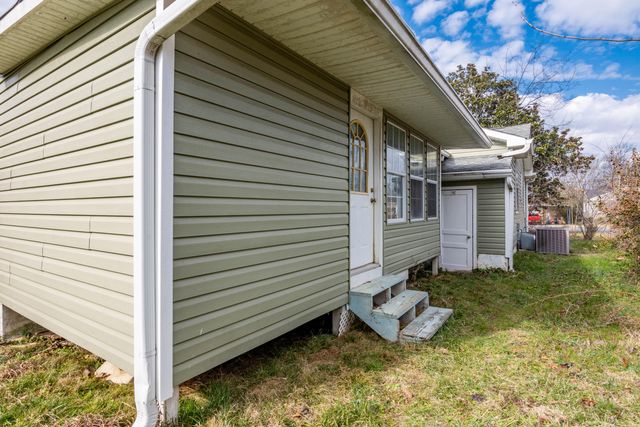 2 Polk Circle, Fort Oglethorpe, GA 30742