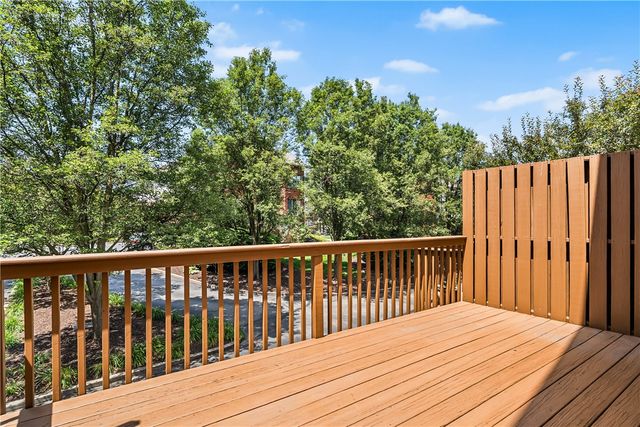 20 S 18th St, South Side, PA 15203