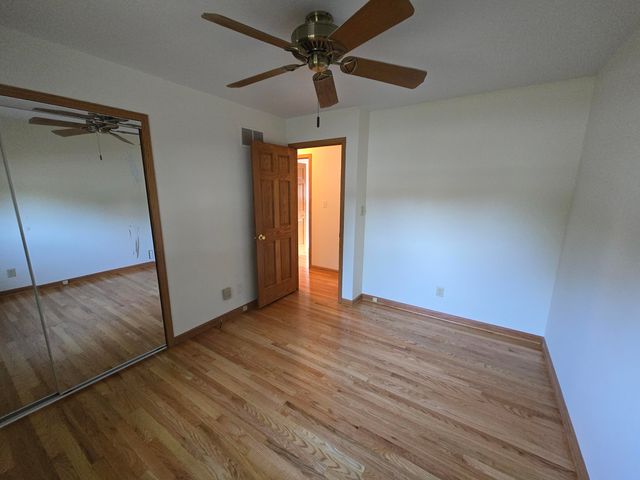1828 Wren Drive, Munster, IN 46321