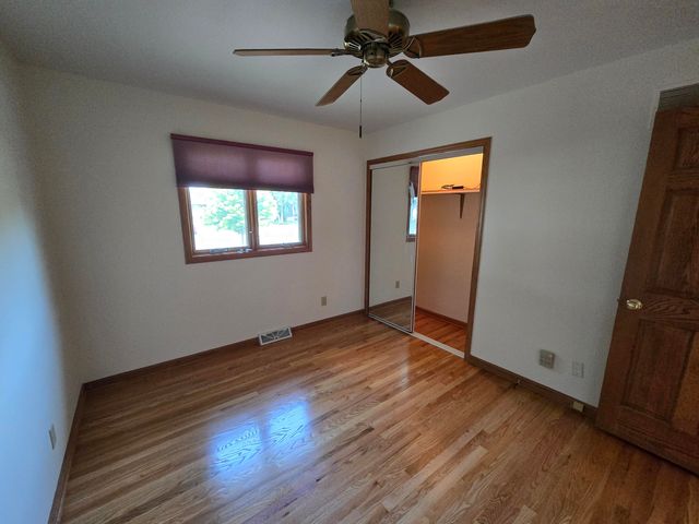 1828 Wren Drive, Munster, IN 46321