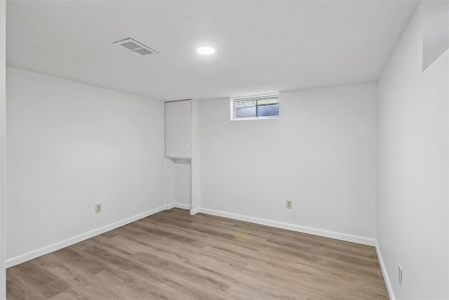 2926 Garden Ridge, Des Moines, IA 50310