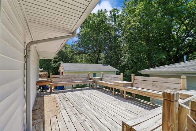 2926 Garden Ridge, Des Moines, IA 50310