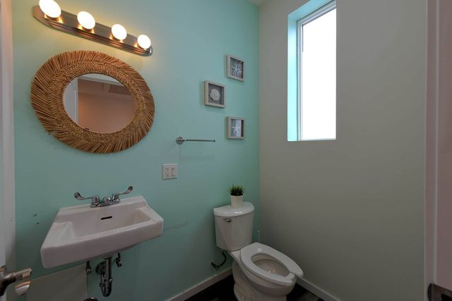 9136 Waukegan Road Road, Morton Grove, IL 60053