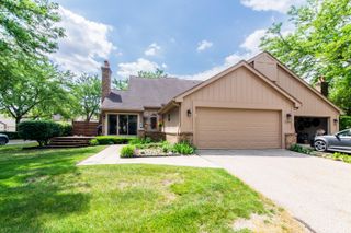 37648 N Laurel Park Drive 63, Livonia City, MI 48152