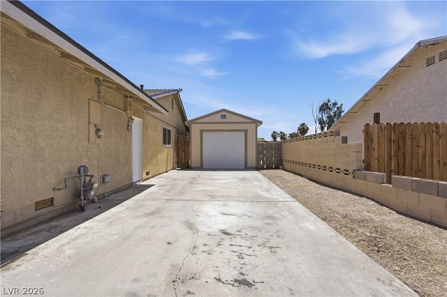 6067 Yorkshire Drive, Las Vegas, NV 89156