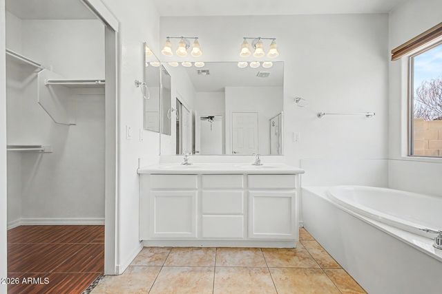 2515 W BROOKHART Way, Phoenix, AZ 85085