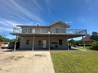431 E 8th Street B, Dallas, TX 75203