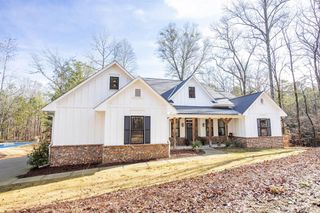 2040 Old Guard Road, Columbus, GA 31909