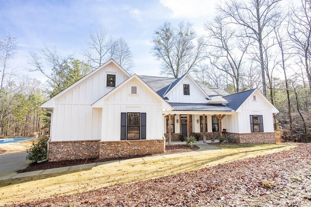 2040 Old Guard Road, Columbus, GA 31909