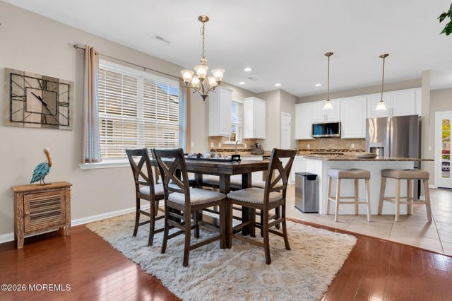61 Woodview Drive, Whiting, NJ 08759
