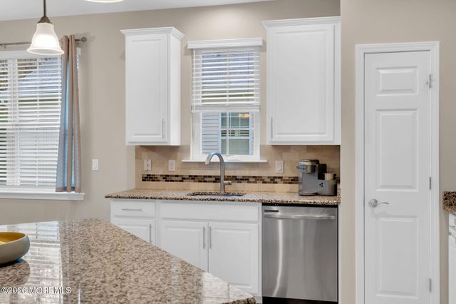 61 Woodview Drive, Whiting, NJ 08759