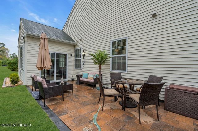 61 Woodview Drive, Whiting, NJ 08759
