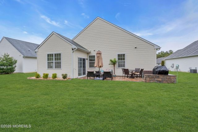 61 Woodview Drive, Whiting, NJ 08759
