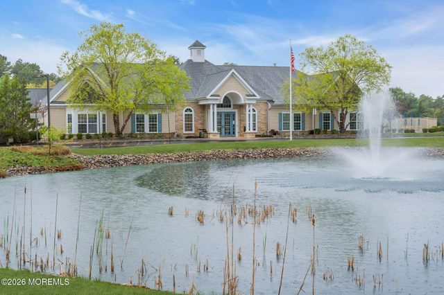 61 Woodview Drive, Whiting, NJ 08759