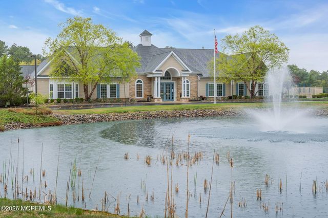 61 Woodview Drive, Whiting, NJ 08759