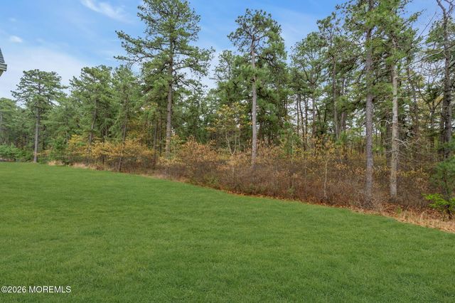 61 Woodview Drive, Whiting, NJ 08759