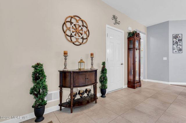 61 Woodview Drive, Whiting, NJ 08759