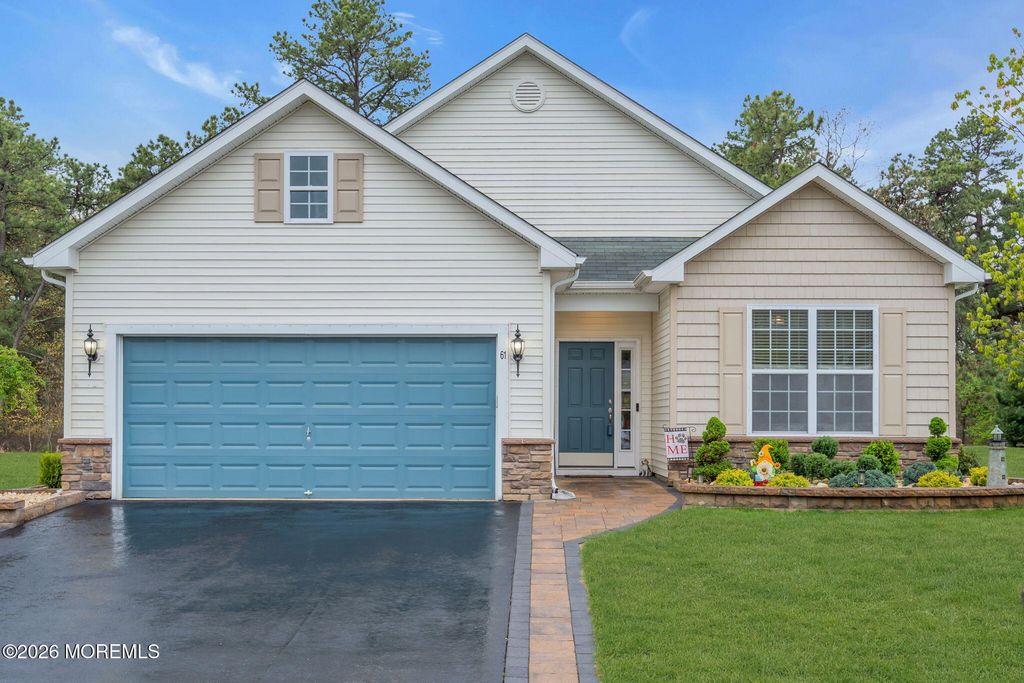 61 Woodview Drive, Whiting, NJ 08759