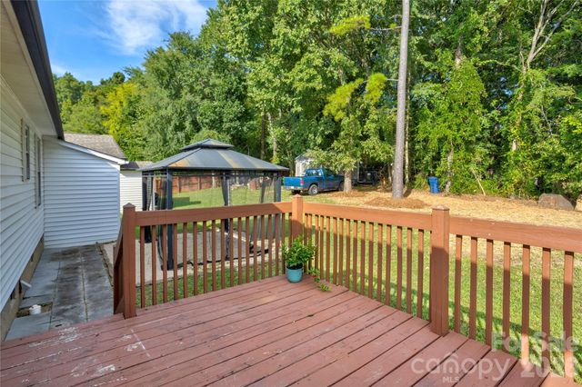 1209 Moss Acres Court, Kannapolis, NC 28081