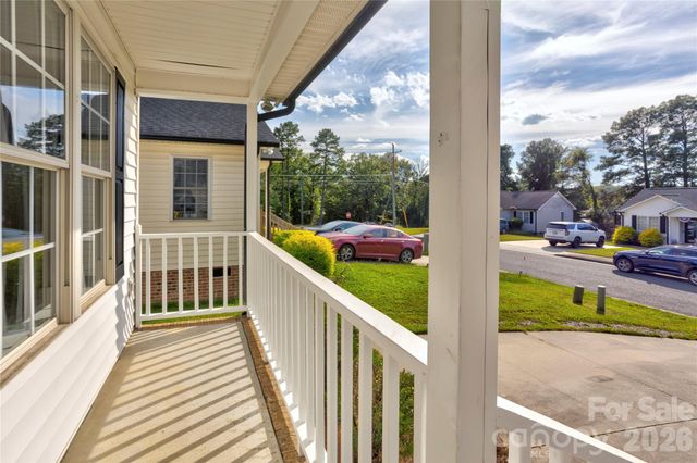1209 Moss Acres Court, Kannapolis, NC 28081