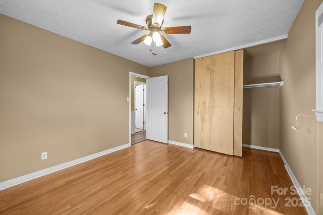 624 Patricia Avenue, Harrisburg, NC 28075