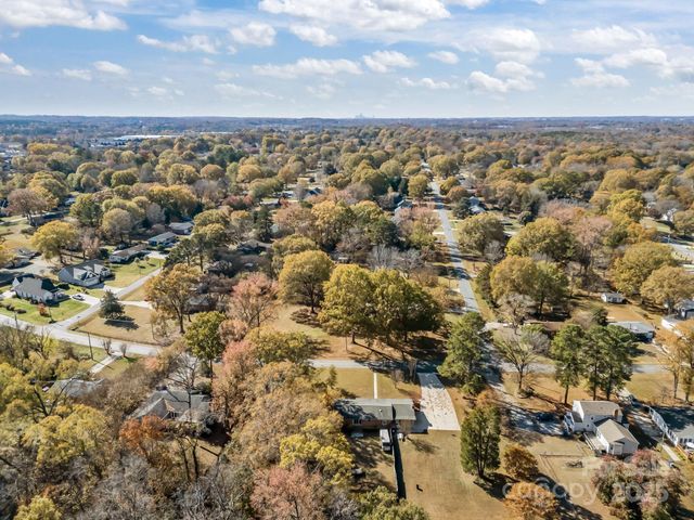 624 Patricia Avenue, Harrisburg, NC 28075