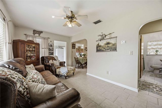 238 AVENUE F SE, Winter Haven, FL 33880
