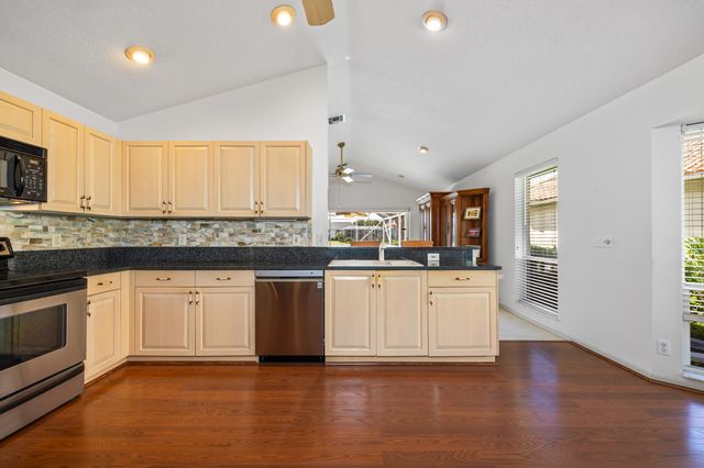 2368 SW Danforth Circle, Palm City, FL 34990