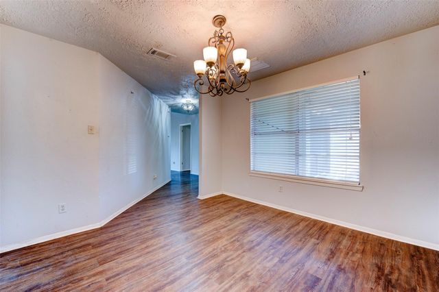 2810 Heritage Colony Drive, Webster, TX 77598