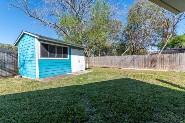 2810 Heritage Colony Drive, Webster, TX 77598