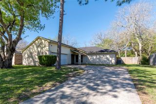 2810 Heritage Colony Drive, Webster, TX 77598