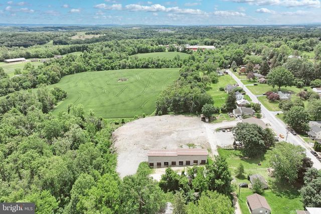 124, 126,128 AND REAR FALLSVIEW AVE, York Haven, PA 17370