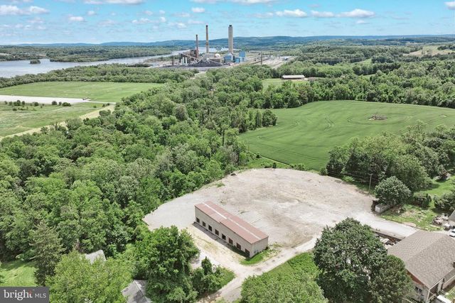 124, 126,128 AND REAR FALLSVIEW AVE, York Haven, PA 17370