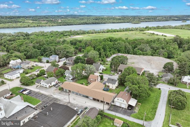 124, 126,128 AND REAR FALLSVIEW AVE, York Haven, PA 17370