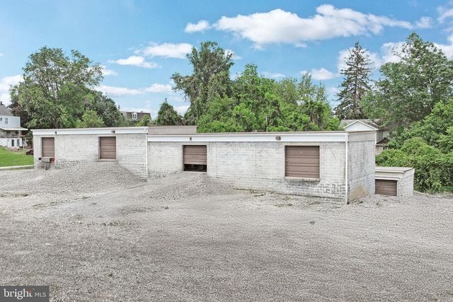 124, 126,128 AND REAR FALLSVIEW AVE, York Haven, PA 17370