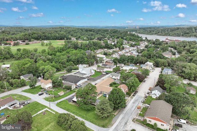 124, 126,128 AND REAR FALLSVIEW AVE, York Haven, PA 17370