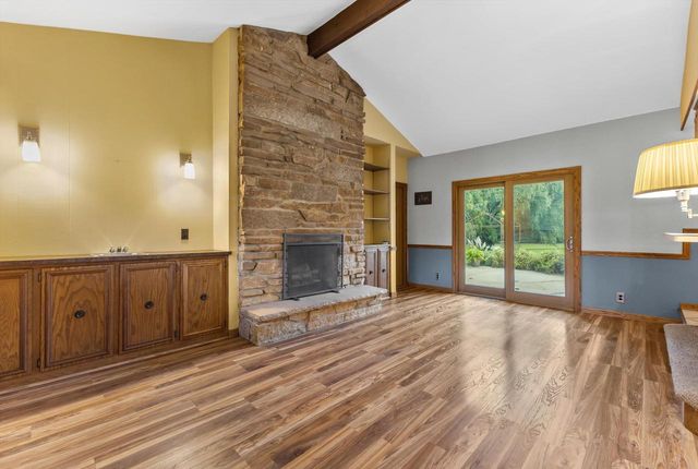 S77W22250 Eleanor STREET, Muskego, WI 53150