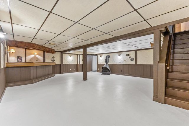 S77W22250 Eleanor STREET, Muskego, WI 53150