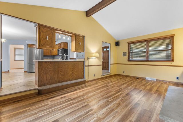 S77W22250 Eleanor STREET, Muskego, WI 53150