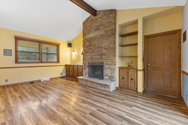 S77W22250 Eleanor STREET, Muskego, WI 53150
