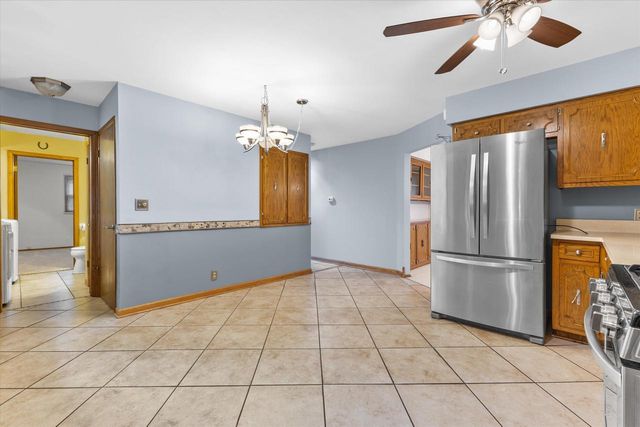 S77W22250 Eleanor STREET, Muskego, WI 53150