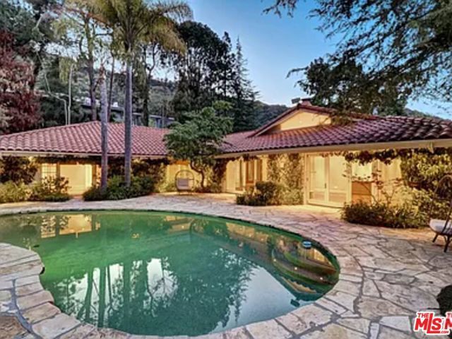 1681 Stone Canyon Road, Los Angeles, CA 90077