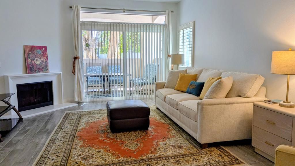 358 Villa Point Dr, Newport Beach, CA 92660 — exterior