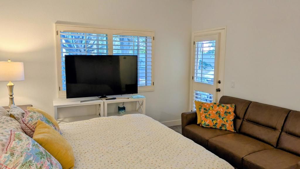 358 Villa Point, Newport Beach, CA 92660 — photo 4