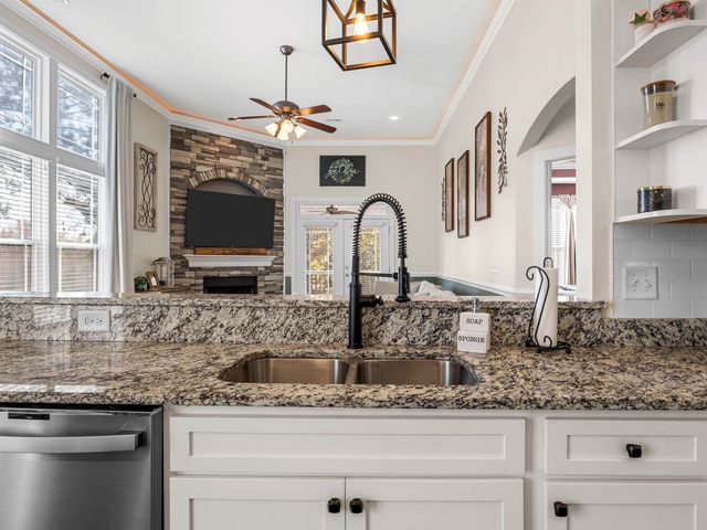 580 Canewood Lane, Campobello, SC 29322