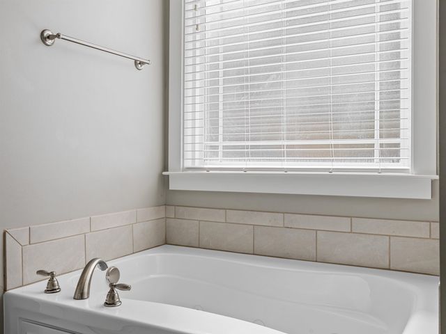 580 Canewood Lane, Campobello, SC 29322