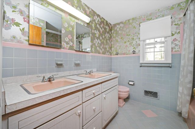 859 YORKLYN RD, Hockessin, DE 19707