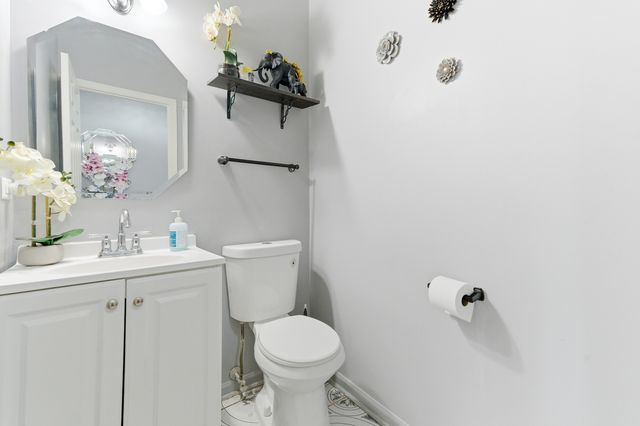 3805 Parkway Lane, Zion, IL 60099