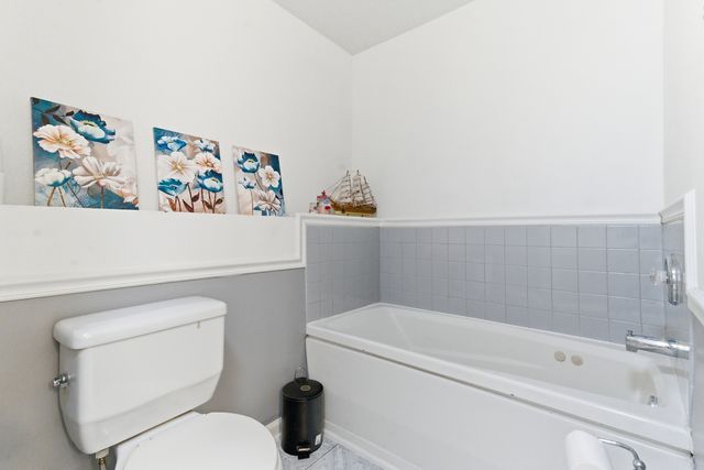 3805 Parkway Lane, Zion, IL 60099