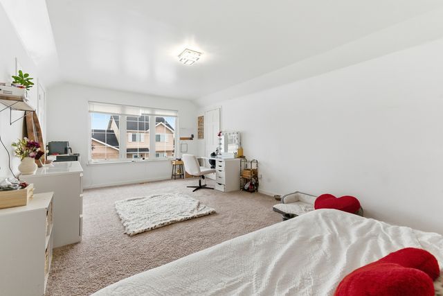 3805 Parkway Lane, Zion, IL 60099